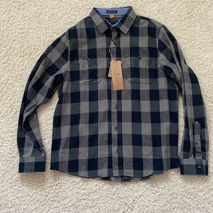 NWT Men’s Taylor Vintage Quick Dry Flannel- size medium